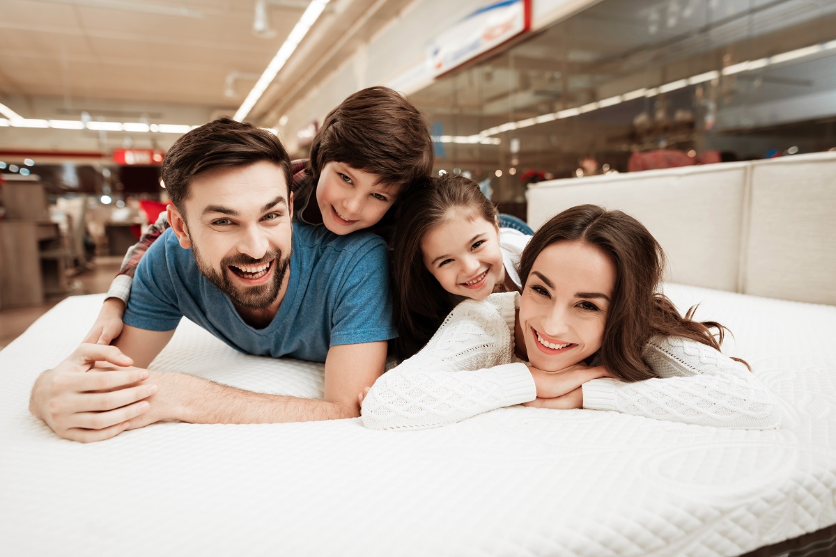 Listen-To-Your-Body-When-Shopping-at-Mattress-Stores-in-San-Diego